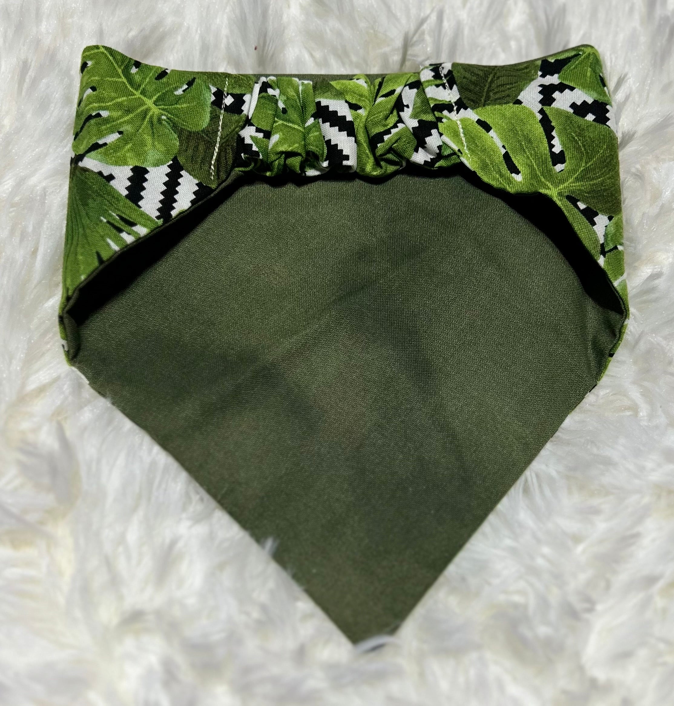 Monstera/Green Reversible Scrunchie Pet Bandana