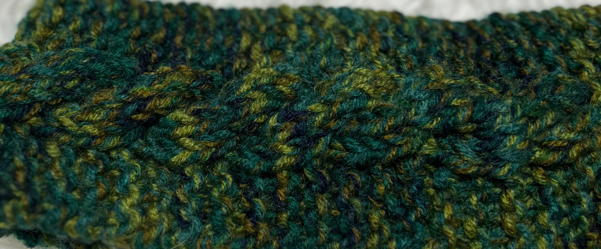 Knitted headband - green ombré