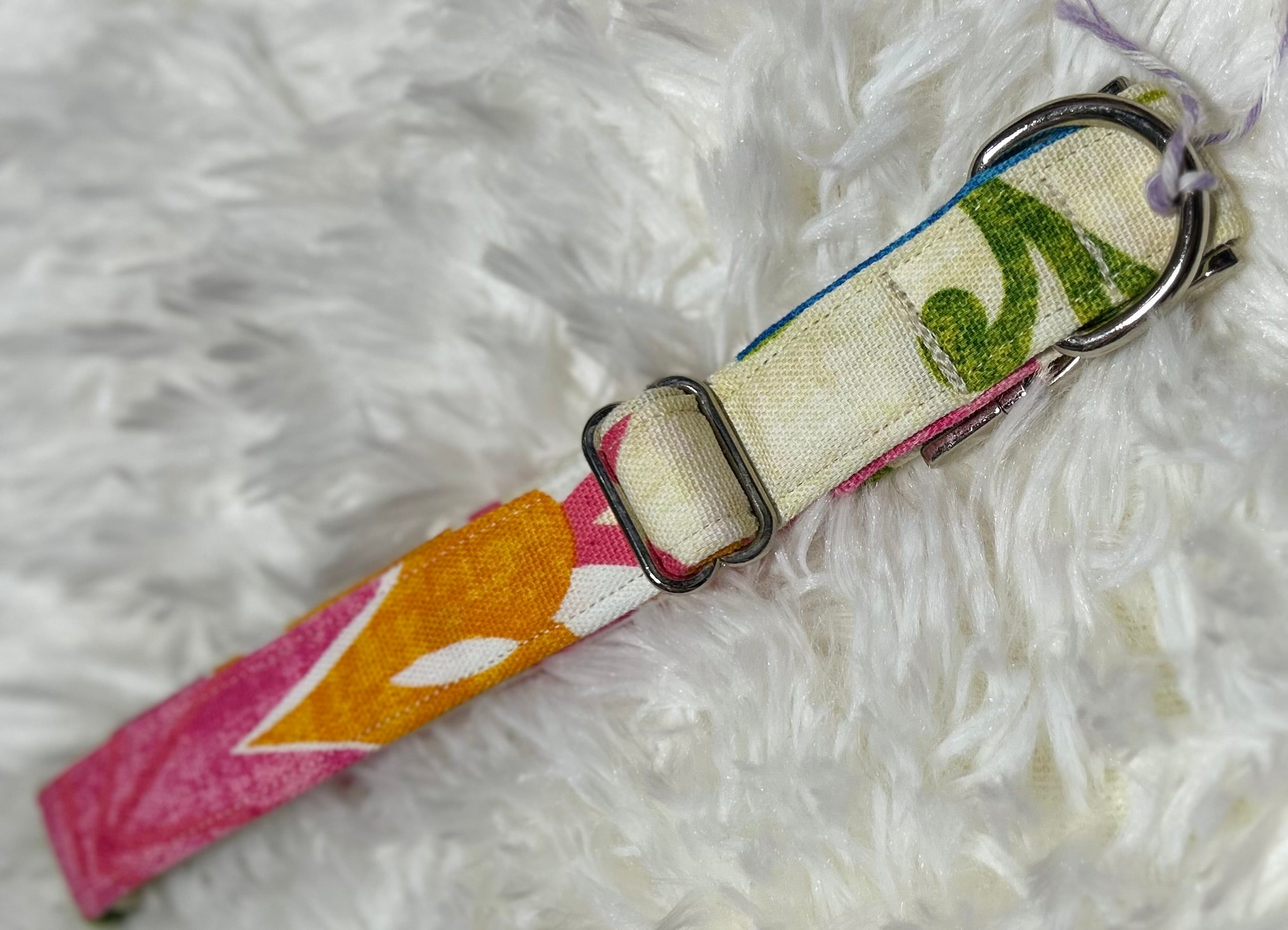 Cream Floral Pet Collars with Metal Hardware