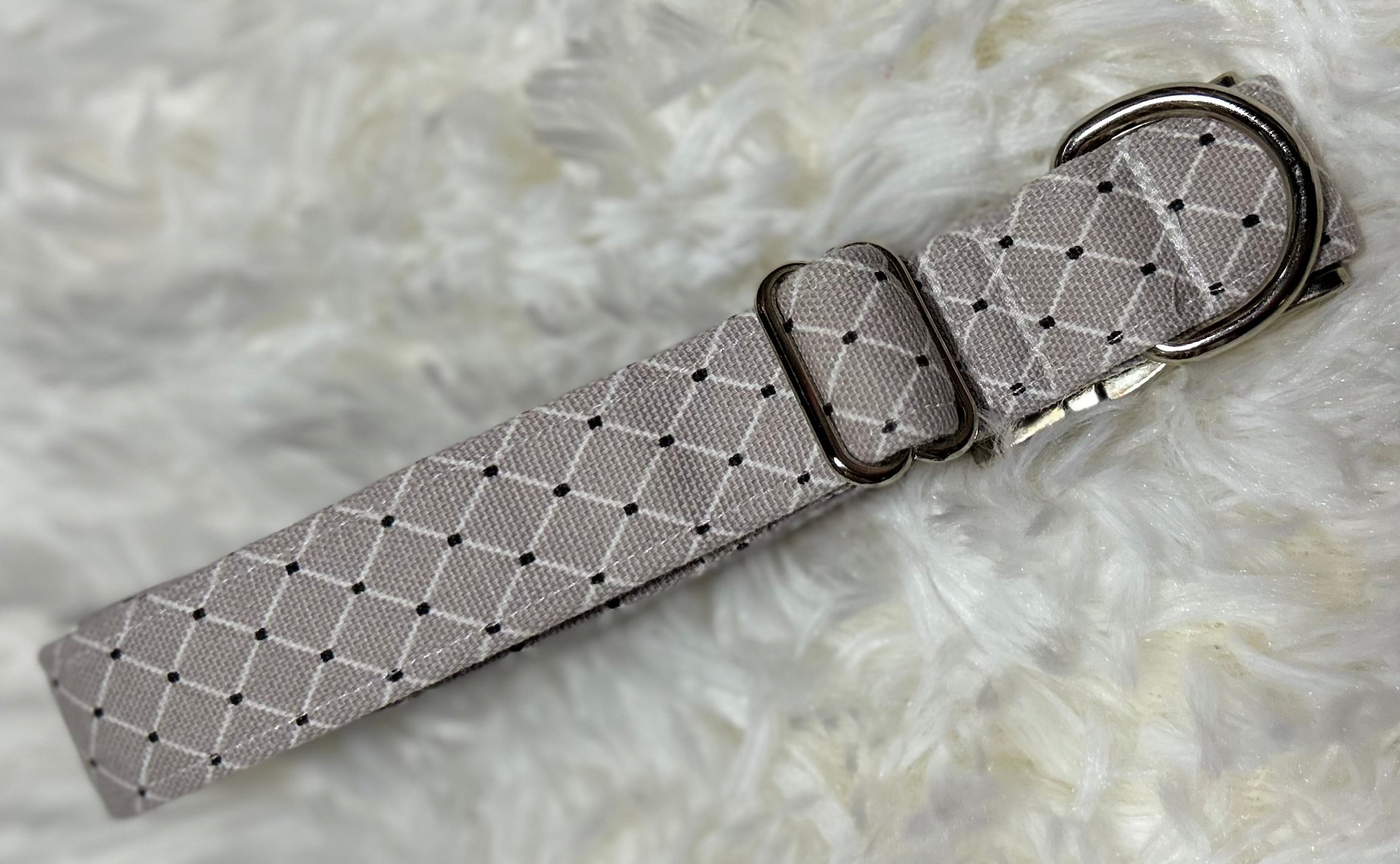 Grey Diamonds Pet Collars with Metal Hardware
