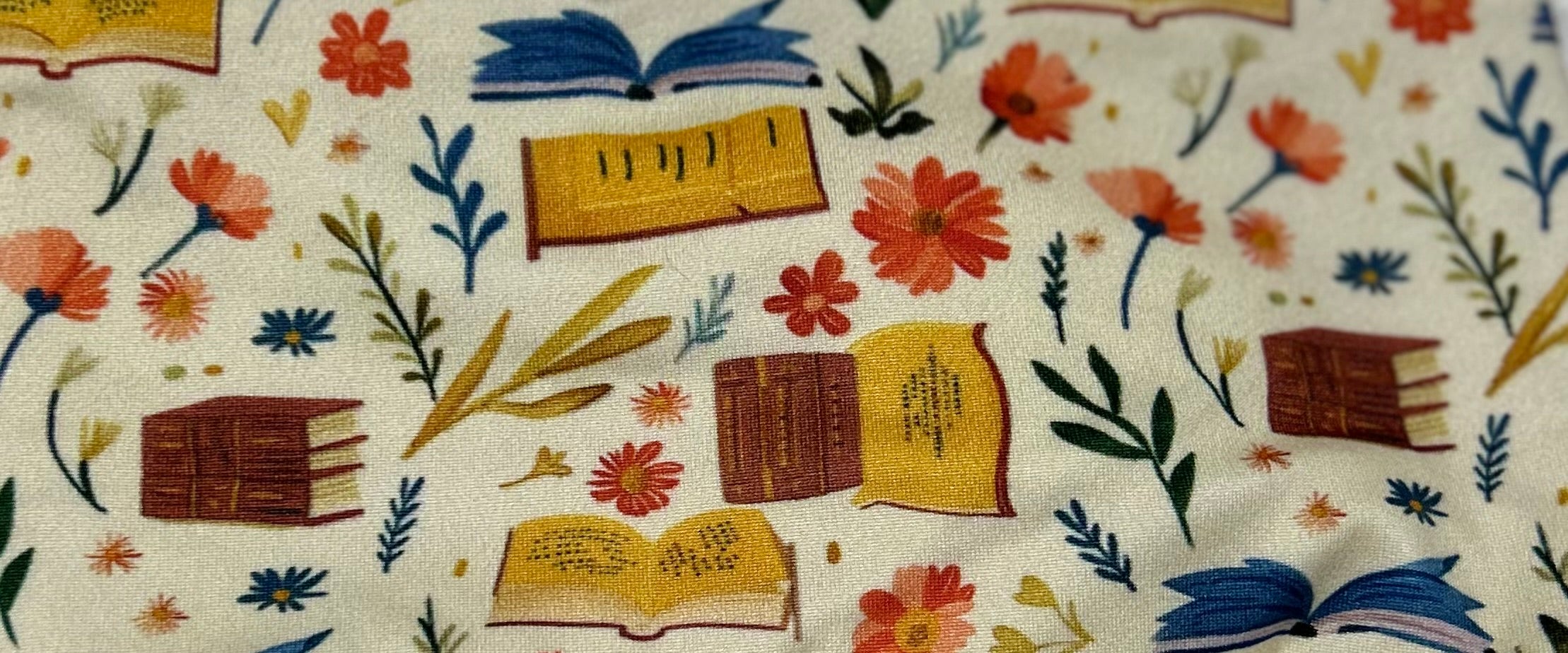 Cream Variation Books 1 Headband